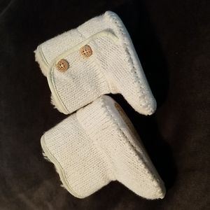 Uggs little girl booties. Cream in color. Size 2/3. Size isn't listed on chart